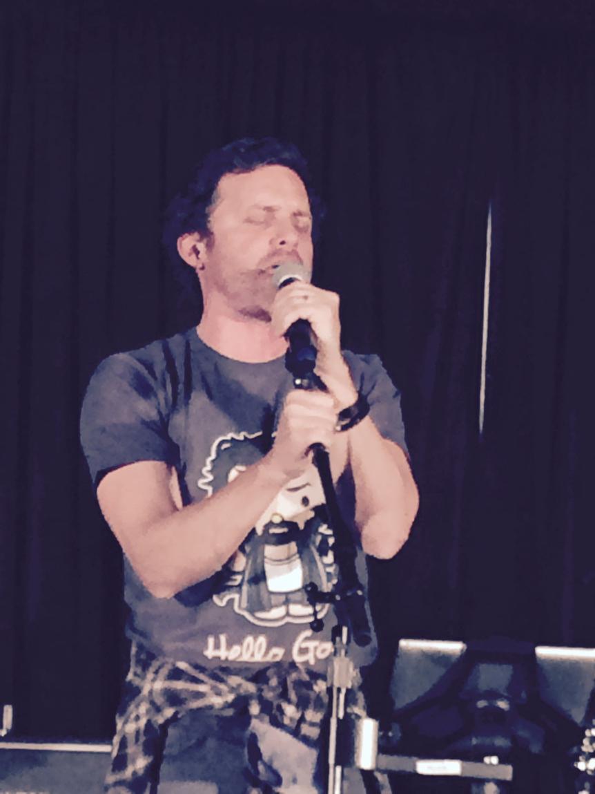 fanboy30:  The Supernatural cast are the best and so supportive to their fans. Thank