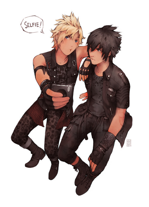 tincek-marincek:Selfie time…does Noctis approve this idea…I don’t think so xD Lo