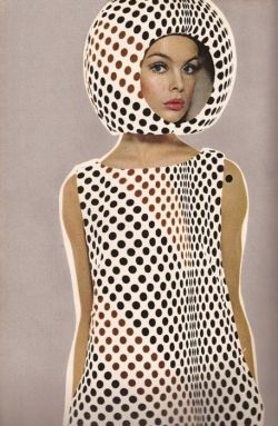   Harper’S Bazaar April 1965. Jean Shrimpton By Richard Avedon   
