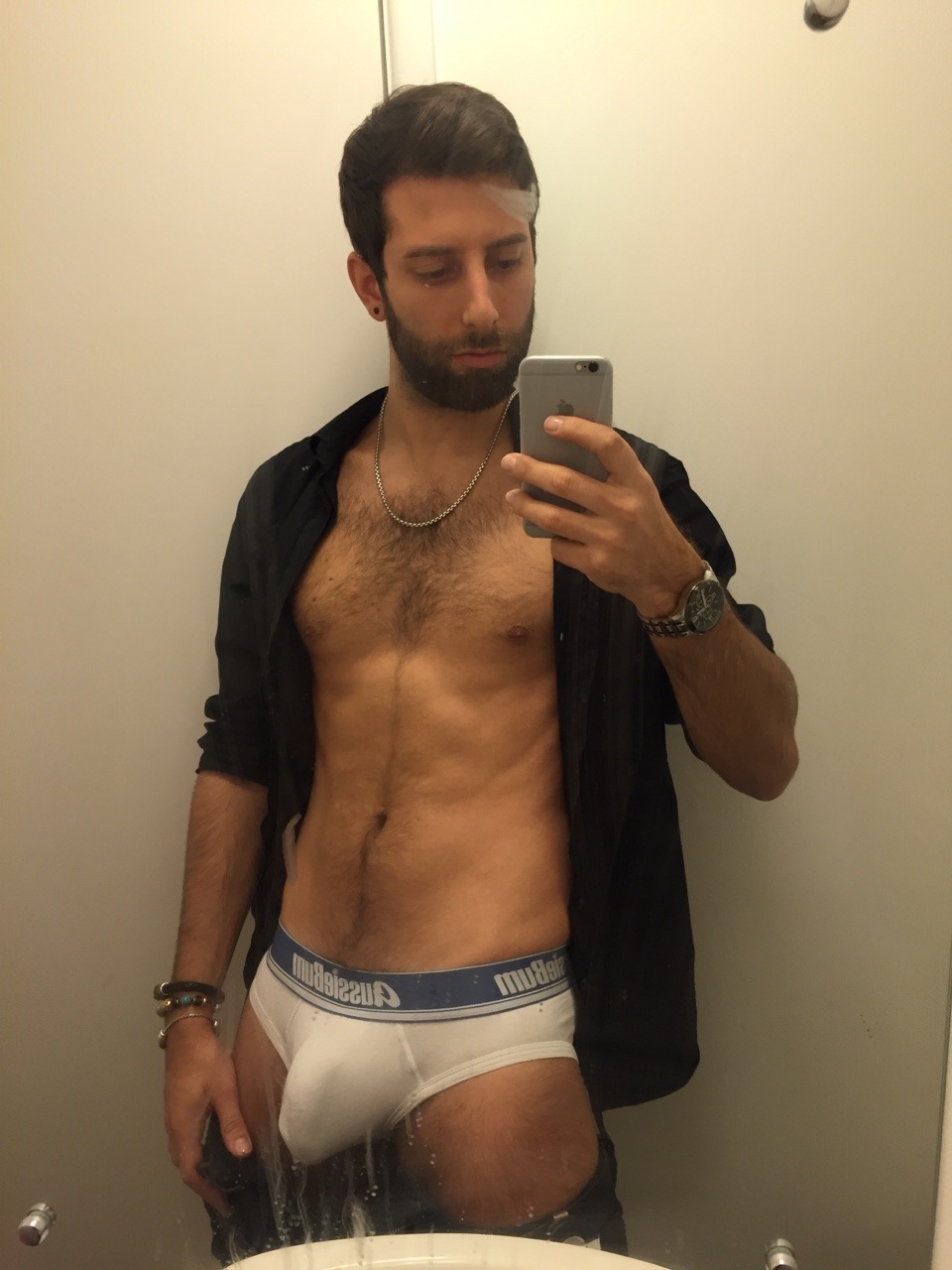 biggaydong:  Horny in work again. Need to blow badly! My briefs are bulging and really
