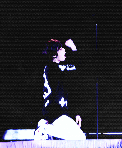 ahndanial:  39-44/∞ gifs of ahn daniel doing the perfect (✿◠‿◠) [x] 