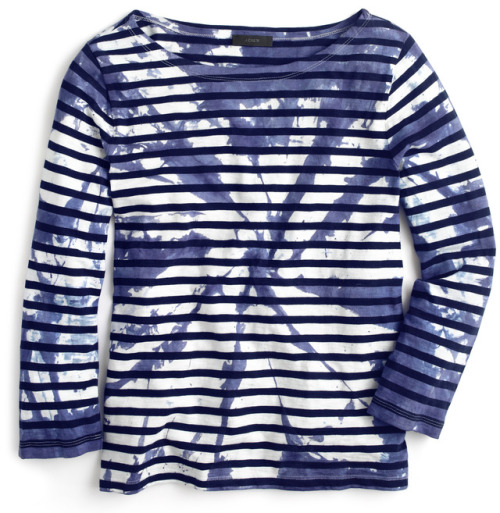 Stripes How-tos: 4 Ways to Personalize Your Striped Tee
In honor of National Stripes Day (yep, we made up a holiday), we asked our women’s design team to show us four ways to take our striped tees to the next level. So grab your hot glue gun and...