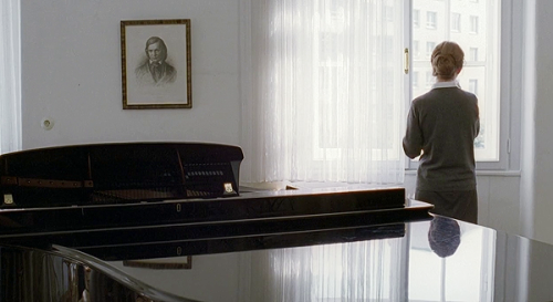 marypickfords:La Pianiste (Michael Haneke, 2001)
