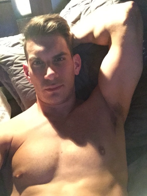 urslaveboyy:  HIS FACE! JUST AS HOT AS I WAS EXPECTING