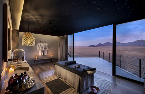 andBeyond Sossusvlei Desert Lodge: Sleek Sustainability and Stellar Stargazing in the Namib DesertSt