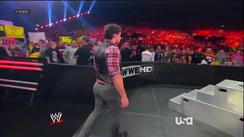 gr8kingofhearts:  Brad Maddox big butt 😍 