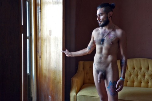 psicoloco: “That the loneliness ceases to put padlocks on the bodies and the cold does not dry