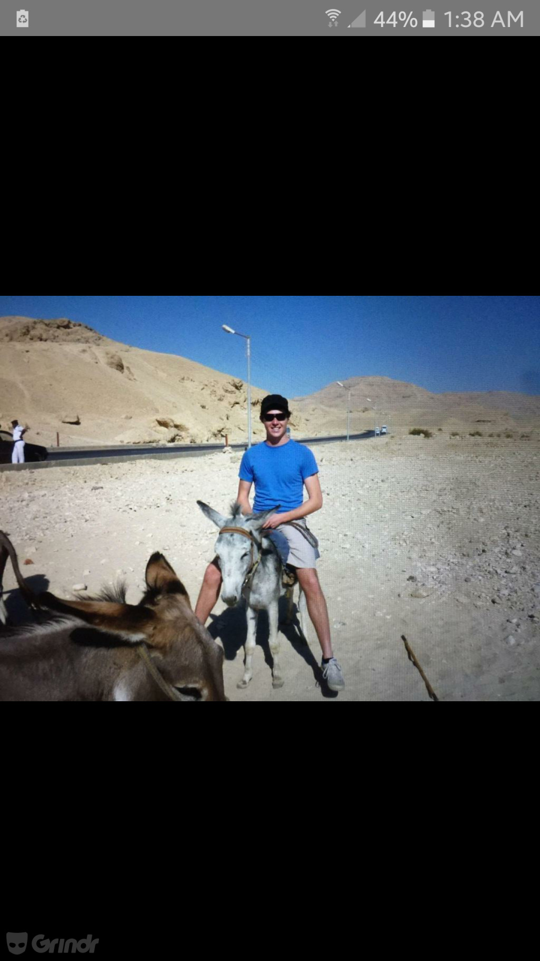 thehousewifeofnotredame:  This is the weirdest thing i have ever received on grindr