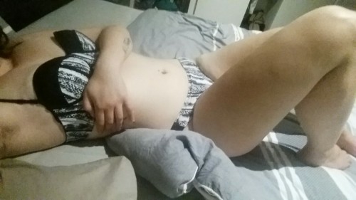 sex-selfie-porn: Just got home from the beach. Im tired and horny. Might have a play before I sleep