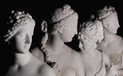 marmarinos:Neoclassical statues of the goddess Venus, all Italian and all dating to the 19th century CE. The statue on the far left is a copy of the Venus de’ Medici, a Hellenistic marble statue of Aphrodite dated to the 1st century BCE. Marble. Source: