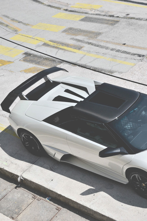 lightexponent:  Murcielago Roadster | Credit