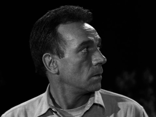 2.21 The Prime MoverDirector: Richard L. BareDirector of Photography: George T. Clemens“Some p