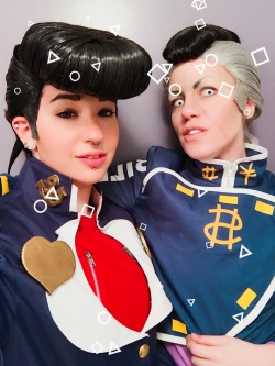 bskizzle:  Bros being bros   Josuke : me  Oku: @shittymemechild 