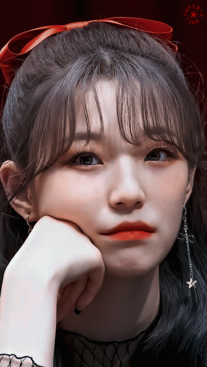 『JIHEON』saved? reblog or like© fantaken owners