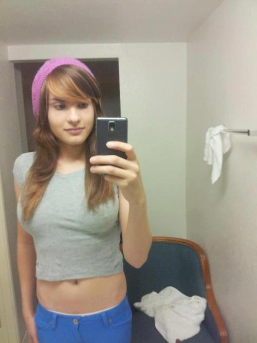 good-crossdressers:  Cross Dresser Porn