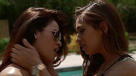 thesecrethideaway777:Vanessa Veracruz &amp; Sara Luvv 💋💖