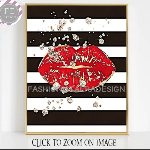 FASHION WALL ART, SET OF 4 PRINTS My etsy store link is in the bio :) FashionistaeraDesign.etsy.com 