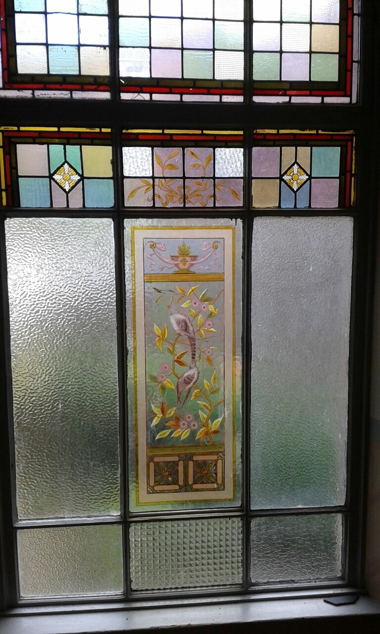 lamisserable:  The very pretty windows of an art nouveau apartment in Glasgow