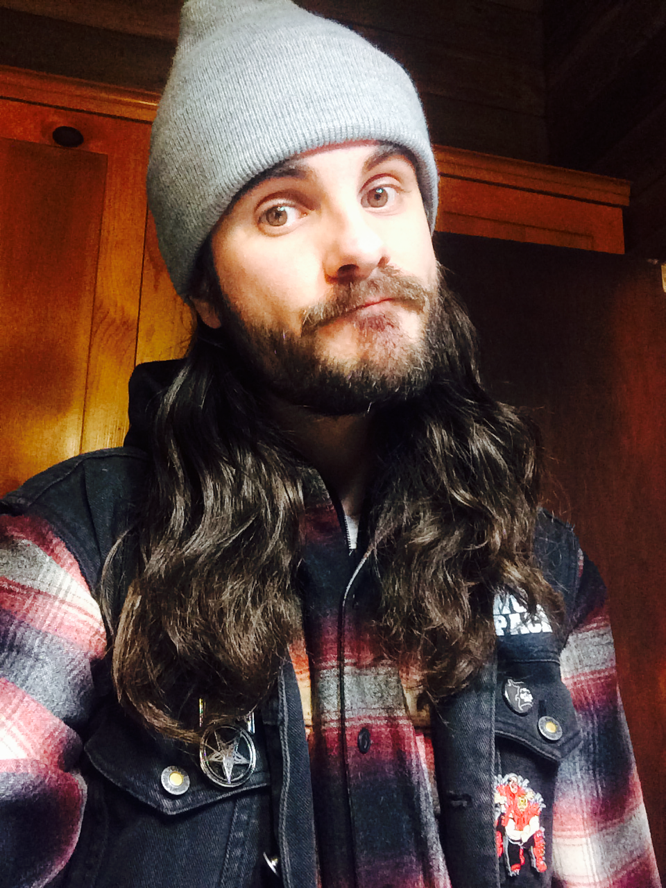 nuclearbummer:  Selfie-nation New flannel and toque feat. my beautiful locks.