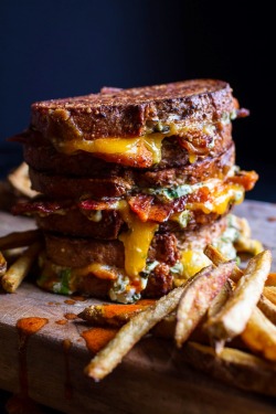 nom-food: Big popper hot buffalo chicken and bacon grilled cheese