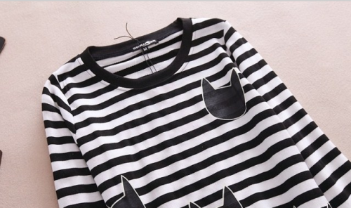 Cat Long Sleeve T-shirt - $25.70