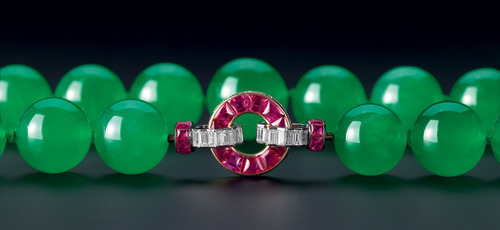 barbara hutton jade necklace