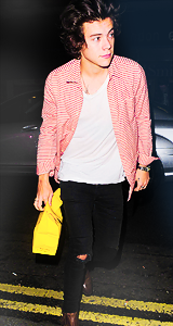 stylesness:  Harry Styles + sripes 