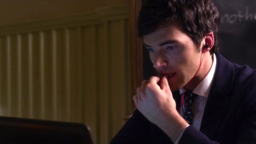 Ezra Fitz 4x15