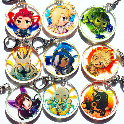 Collection of overwatch buttons and keychains I’ve made from the past few months *__* you can 