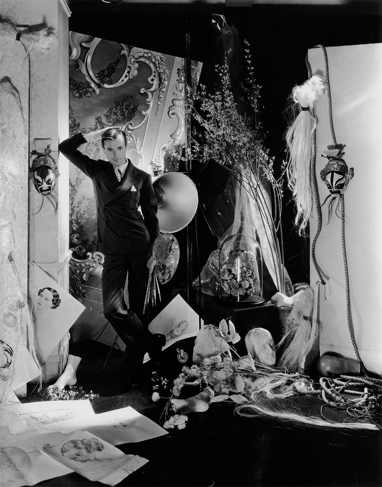 patrickhumphreys:  Cecil Beaton, self-portrait, 1935. 