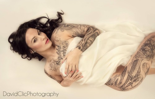 hotrodzandpinups:  Tiddletops  Friday Pin Ups and Ink 