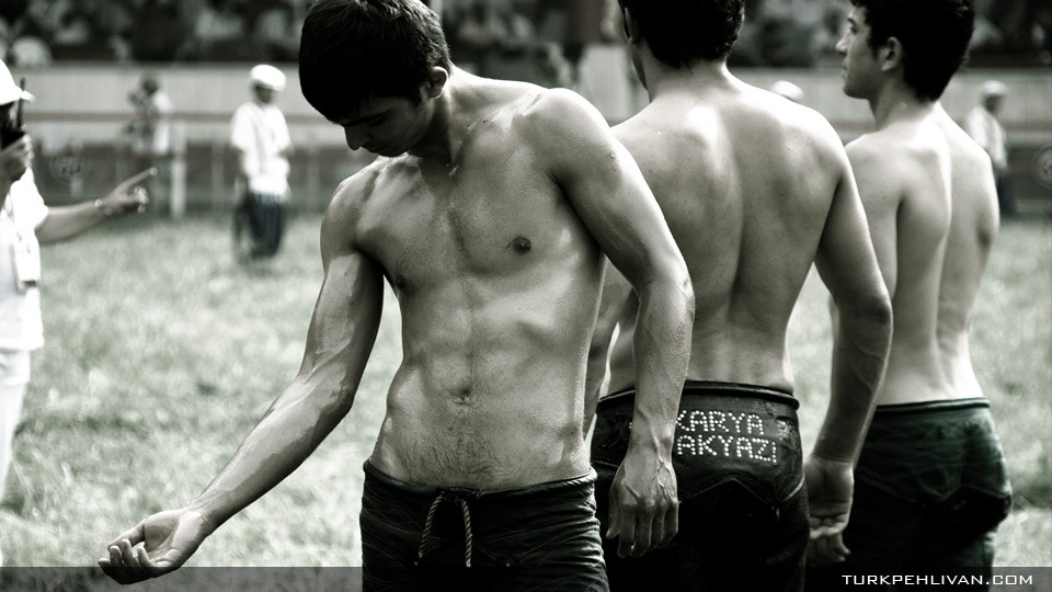 Yağlı güreş / Turkish oil wrestling