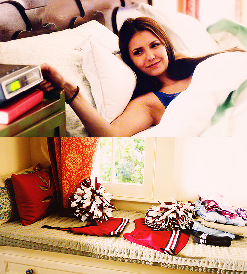 soldierparachute:    elena gilbert + 3x22   