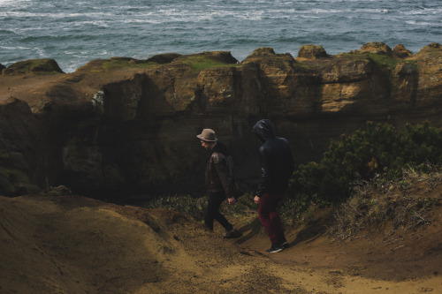 brettvking: Ocean with some new friends | robwoodcox | photo-wzrd IG: @brettvking