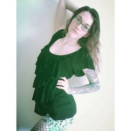 knotsandivy:  #Selfie #modelbehavior #gofuckyourself  Amazing <3