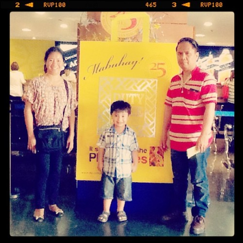 my loves #dutyfree #mom #dad #baby #shopping #familyday #tbt #throwbackthursday #ipadasia #potd #ins