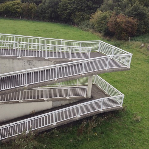 shefeld: smithy wood footbridge, M1 sheffield/ rotherham sept 2015