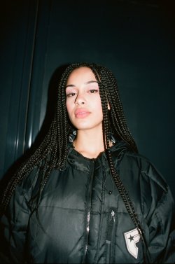 sumfiend:jorja smith by vicky grout