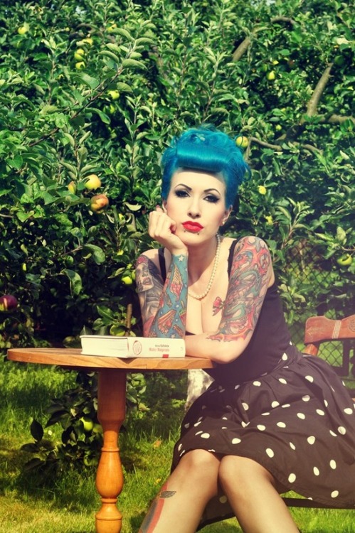 XXX tattooedwomenarebeautiful:  Modèle: Diva photo