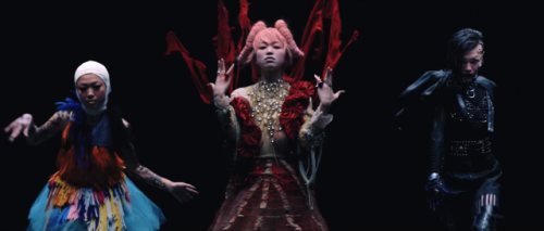 Japanese dancer-choreographer Aya Sato is back in Shiina Ringo&rsquo;s new fantasy music video. We 