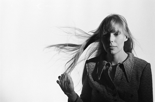 ilovejonimitchell: Joni Mitchell photographed in 1968