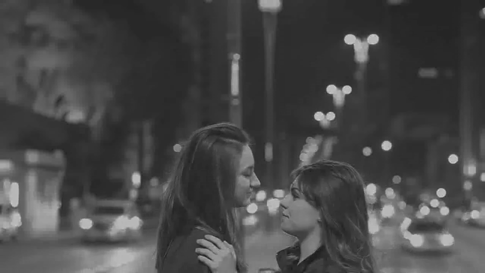 lesbianof:  ASSIM MEU CORAÇÃO NUM GUENTA ESSAS DUAS