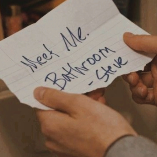 Strange Love - King!steve Harrington X Loser Fem!reader 