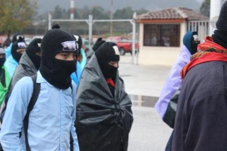 blog-mons:movilización de zapatistas a 15 años de la matanza de Acteal