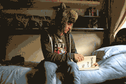https://69.media.tumblr.com/93d83751d7feb3e2951b399f1bbecacd/tumblr_mhrcnjFecJ1qbmd20o1_500.gif