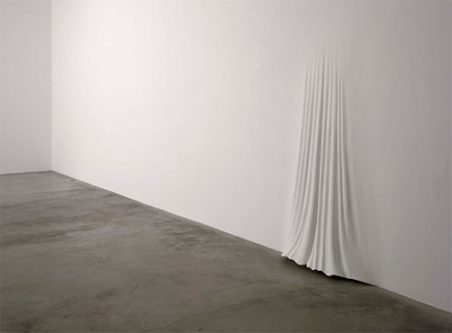escapekit:  Hiding Figure: Surreal Sculptures  Fantastic sculptures by Daniel Arsham, an American artist based in New York.