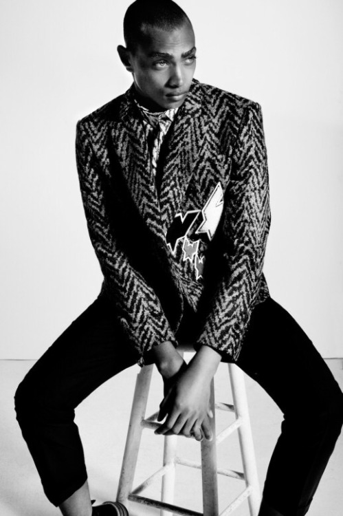 dajebarbour:  DaJé for Hunger Tv  Photography | Nekole Kemelle Styling | Eric McNeal Makeup Artist | Juliet Jane Photography Assistant | Annalise Olsen