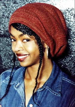 blackfashionstars:  Lauryn Hill 