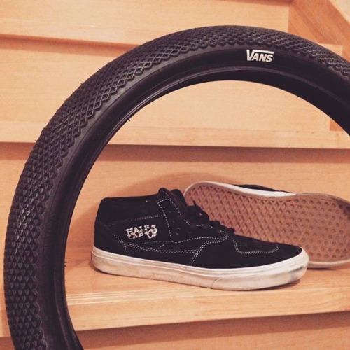 vansbmx: Half cabs and @cultcrew Vans tires. Waffle tread is the best tread.  Photo by Instagram’s @