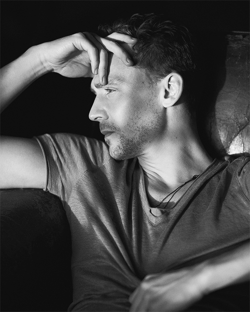Sex craig-mcl-b:  Tom Hiddleston  pictures